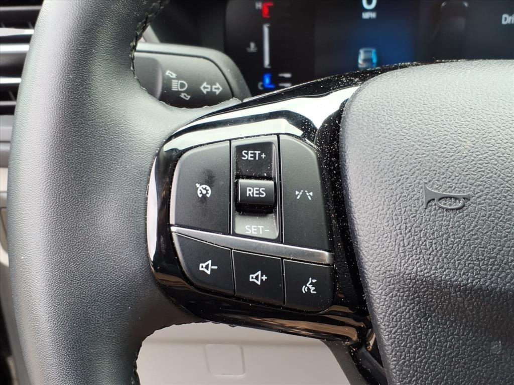 used 2024 Ford Escape car, priced at $20,800