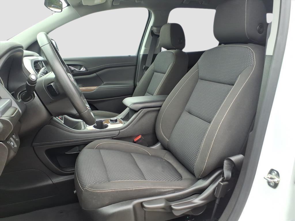 used 2023 GMC Acadia car, priced at $27,900