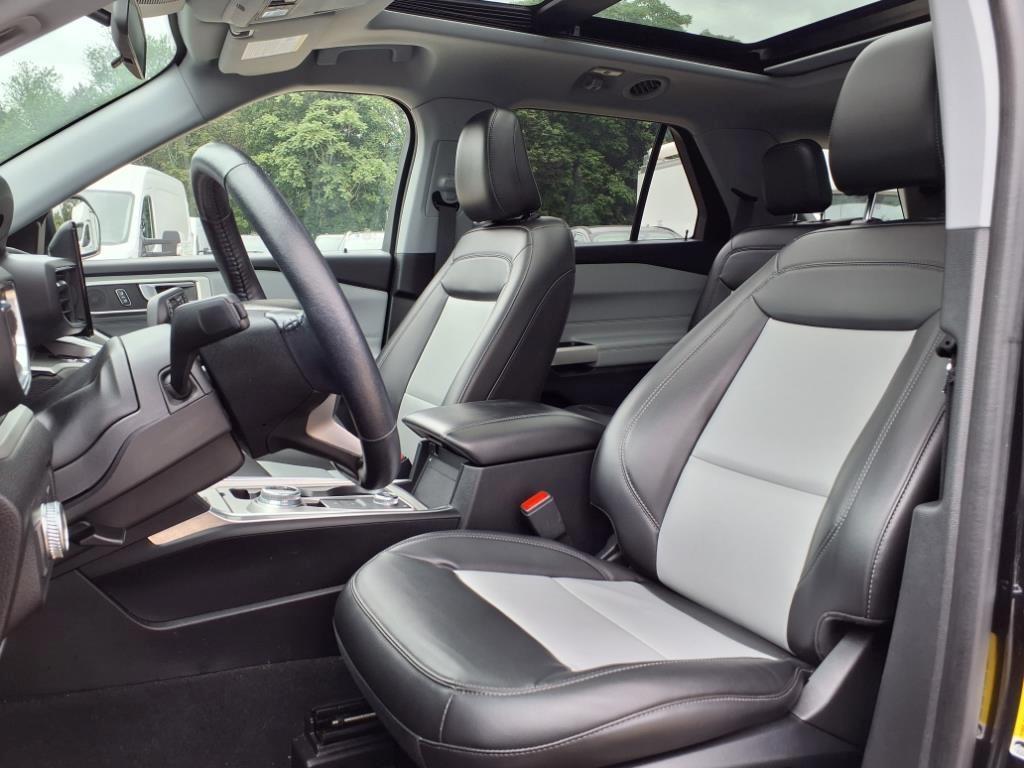 used 2022 Ford Explorer car, priced at $31,000