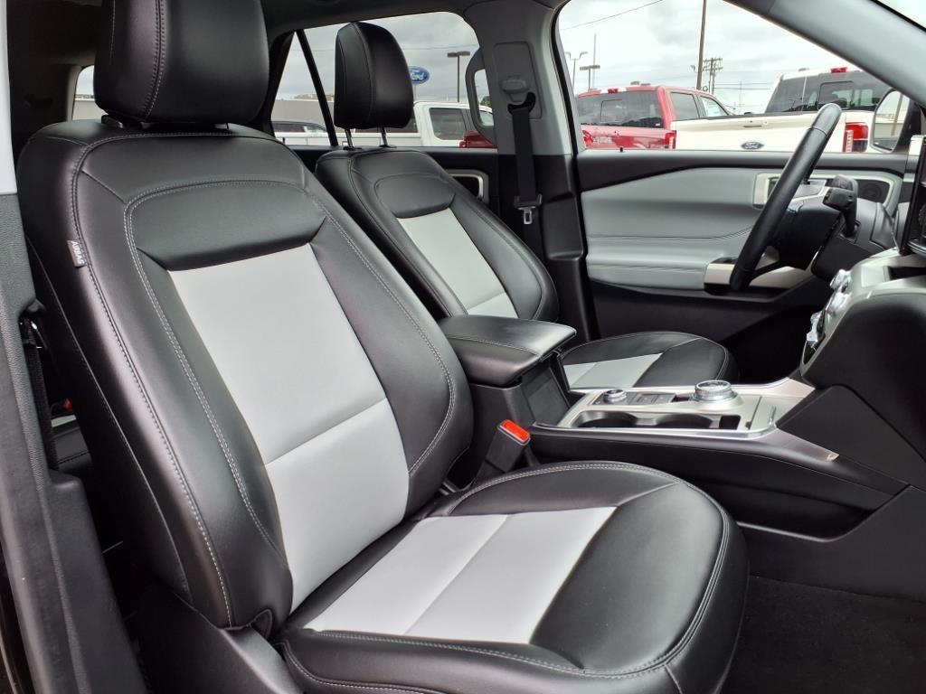 used 2022 Ford Explorer car, priced at $31,000