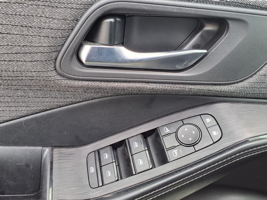 used 2023 Nissan Rogue car, priced at $21,444