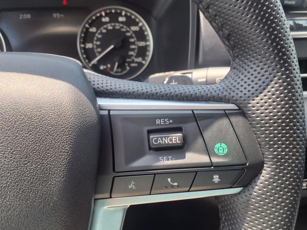 used 2024 Mitsubishi Outlander car, priced at $29,000