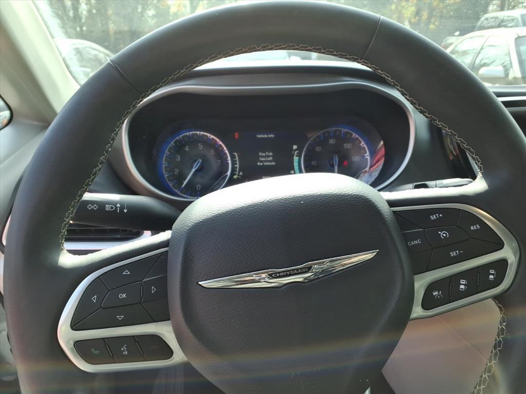 used 2024 Chrysler Pacifica car, priced at $29,000