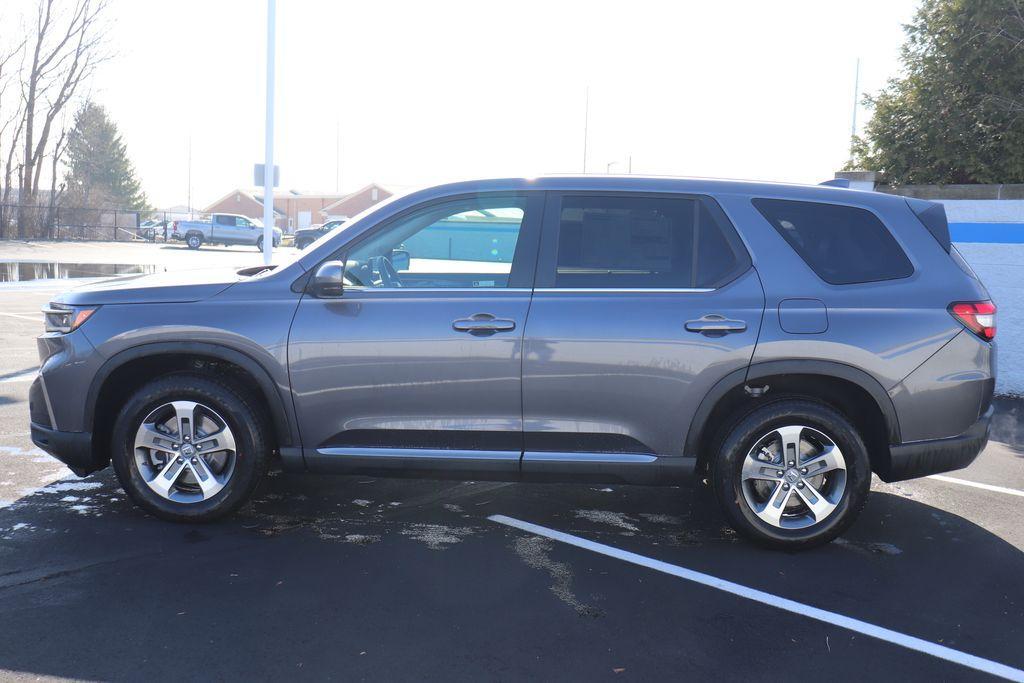 new 2025 Honda Pilot car, priced at $44,995