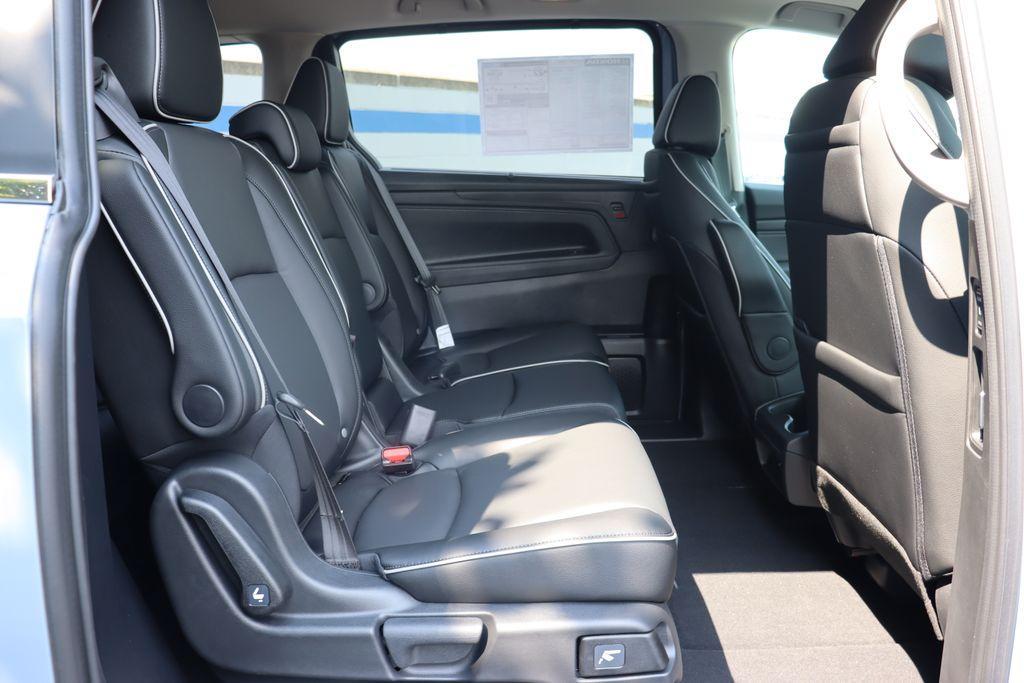 new 2025 Honda Odyssey car, priced at $46,815