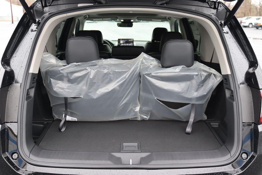 new 2025 Honda Pilot car, priced at $51,990