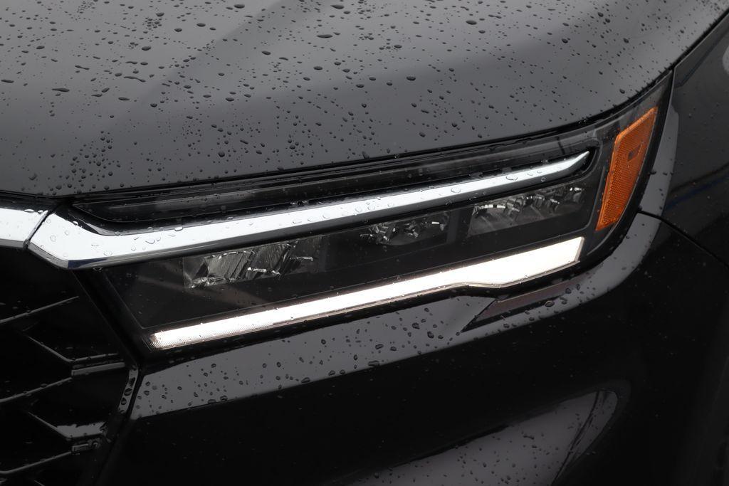 new 2025 Honda Pilot car, priced at $51,990