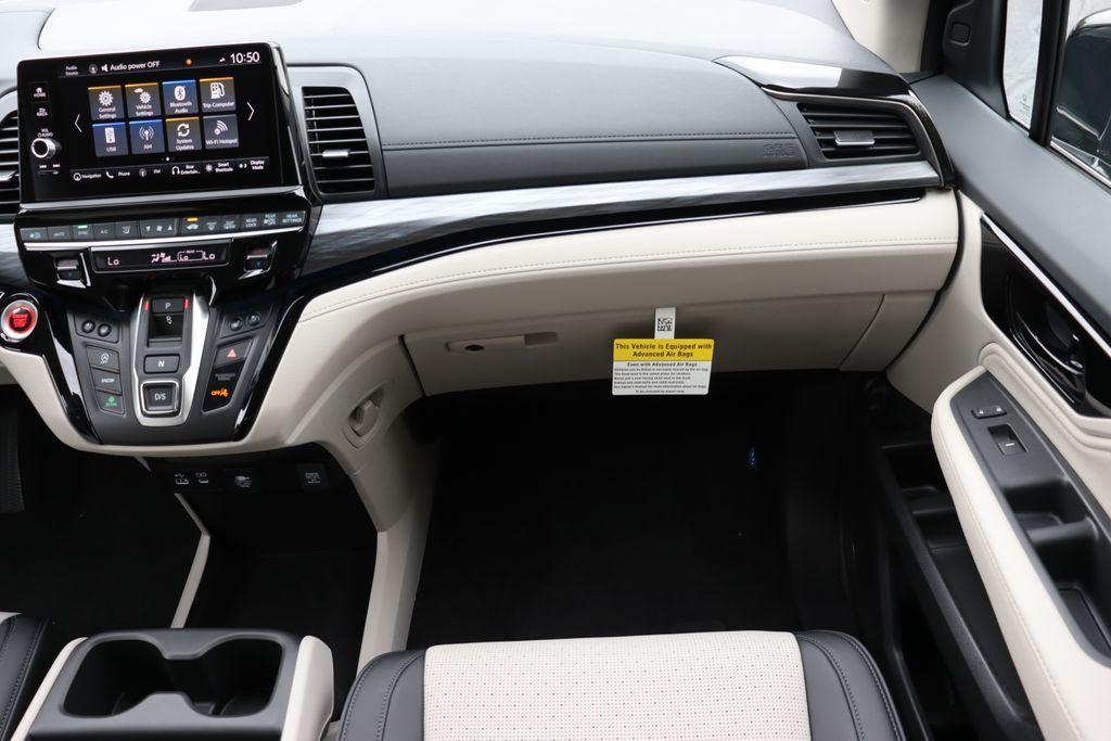 new 2026 Honda Odyssey car, priced at $49,052