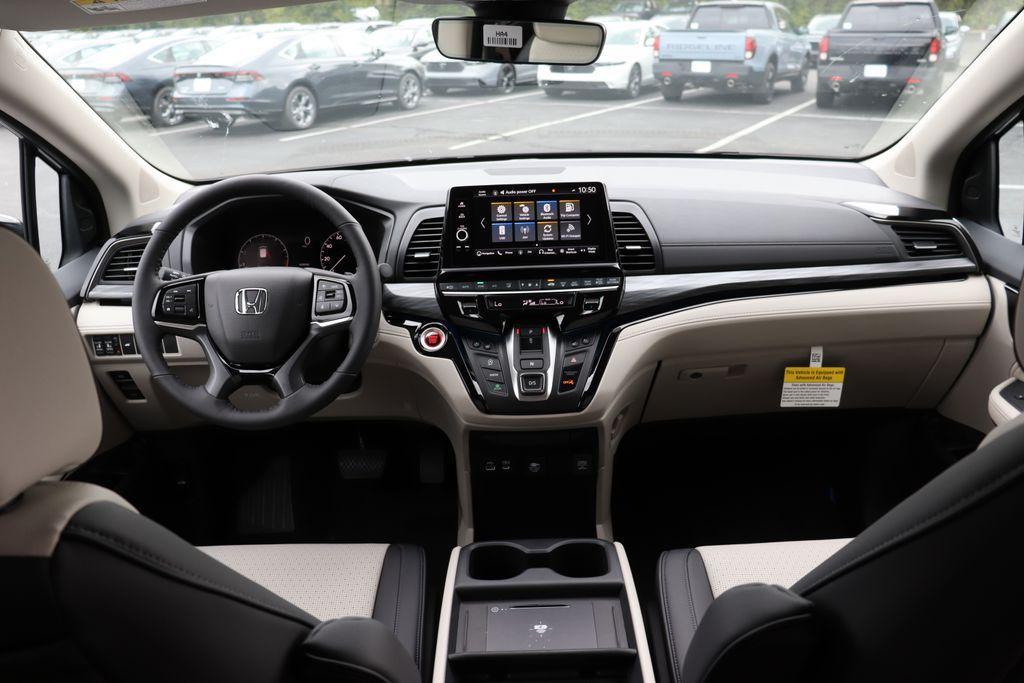 new 2026 Honda Odyssey car, priced at $49,052