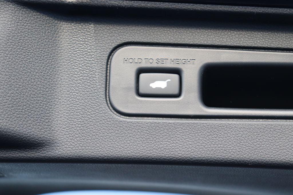 new 2025 Honda Pilot car, priced at $52,530