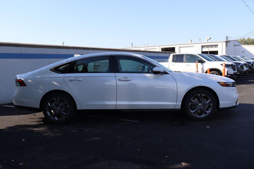 new 2025 Honda Accord Hybrid car, priced at $35,490