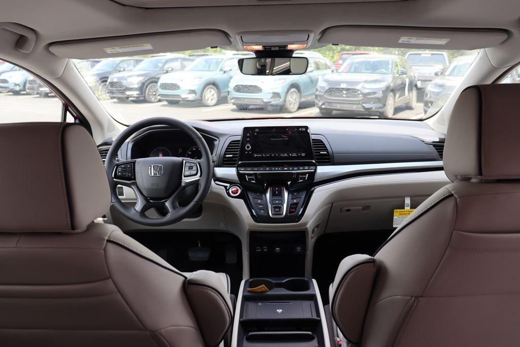 new 2026 Honda Odyssey car, priced at $46,945