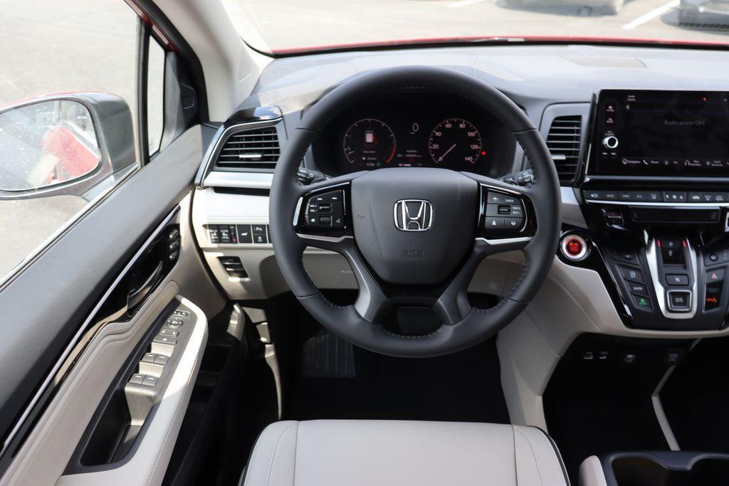 new 2026 Honda Odyssey car, priced at $46,945