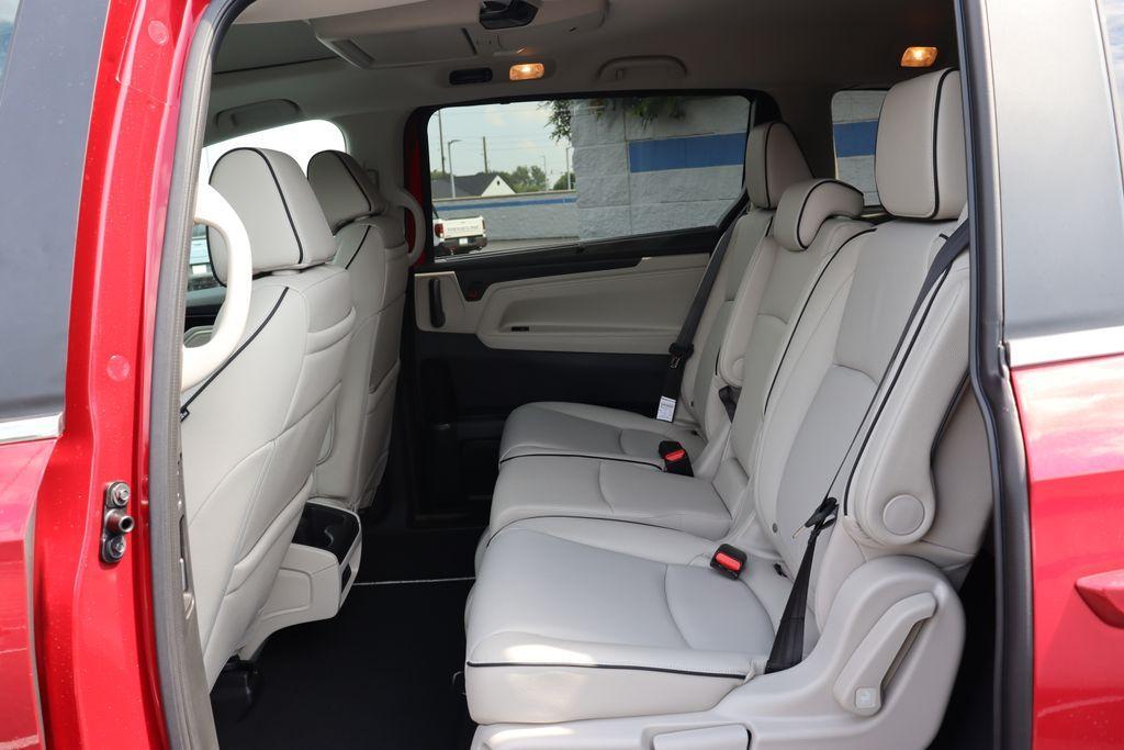 new 2026 Honda Odyssey car, priced at $46,945