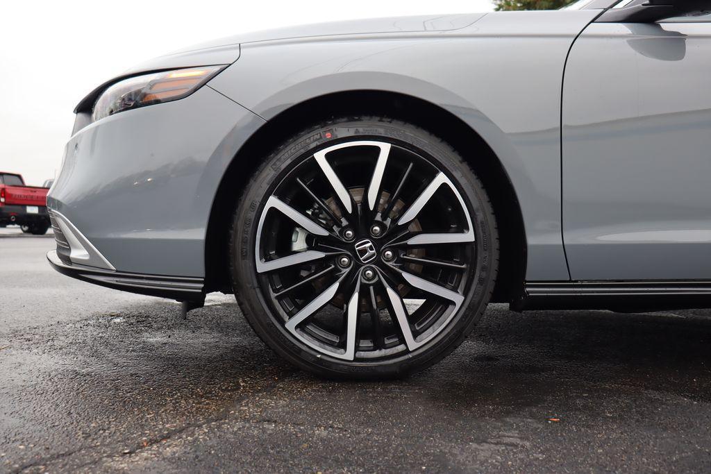 new 2025 Honda Accord Hybrid car, priced at $38,197