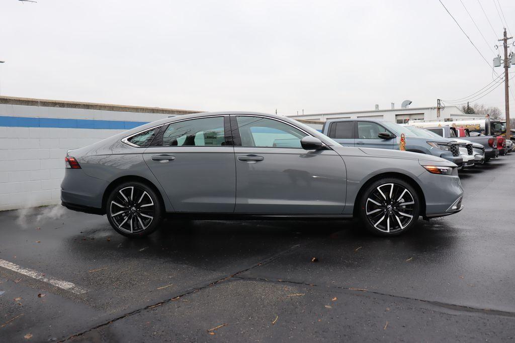 new 2025 Honda Accord Hybrid car, priced at $38,197