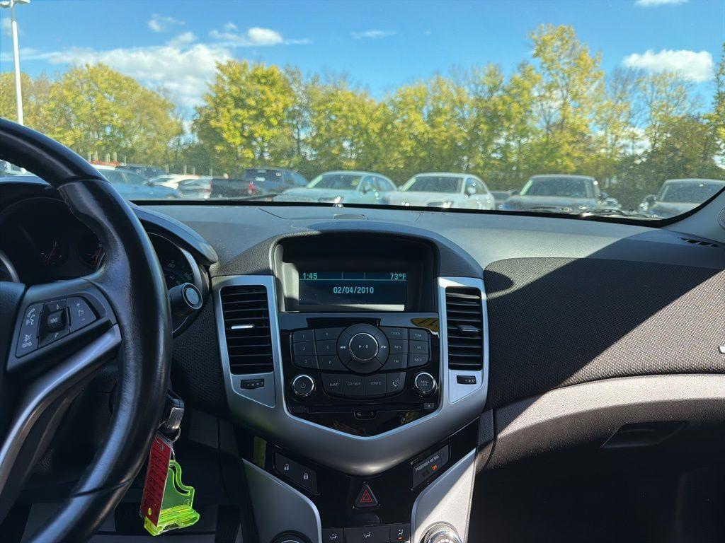 used 2014 Chevrolet Cruze car, priced at $5,994
