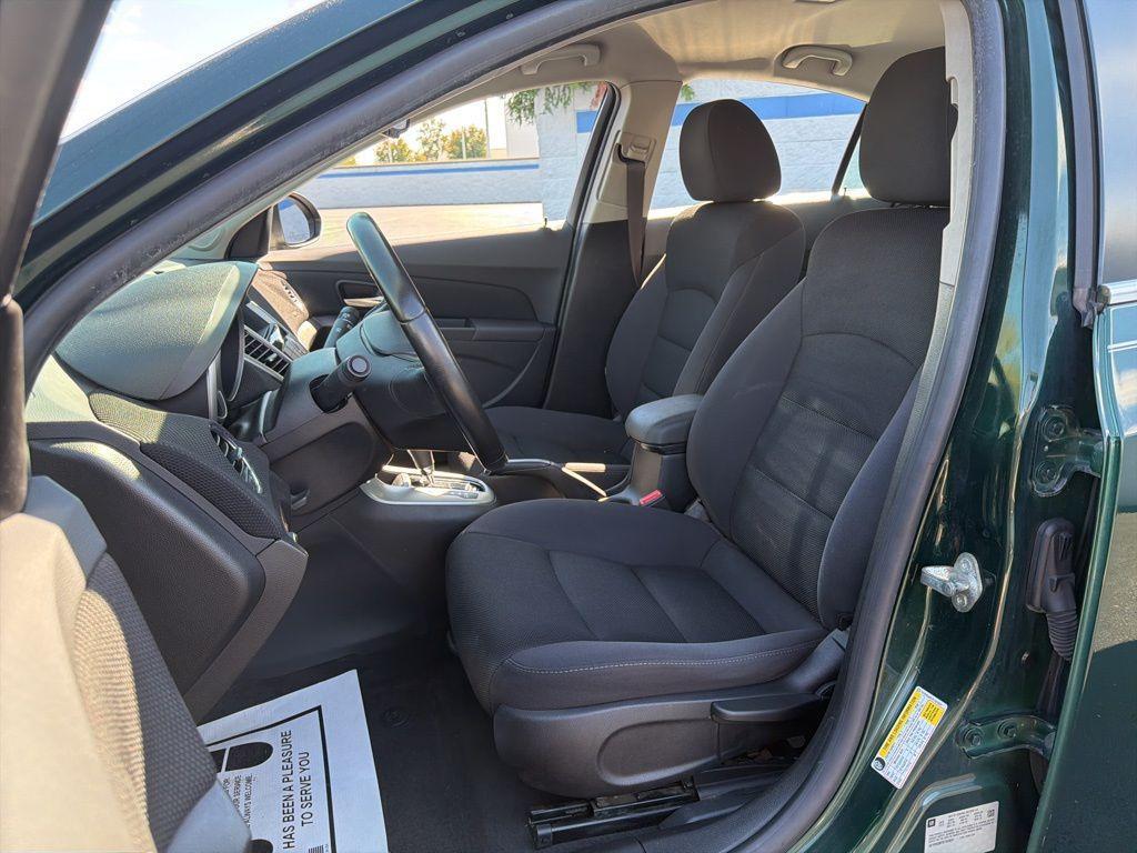 used 2014 Chevrolet Cruze car, priced at $5,994