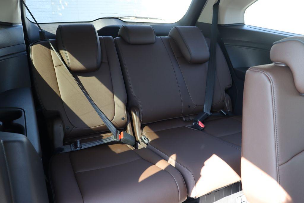 used 2025 Honda Odyssey car, priced at $48,815