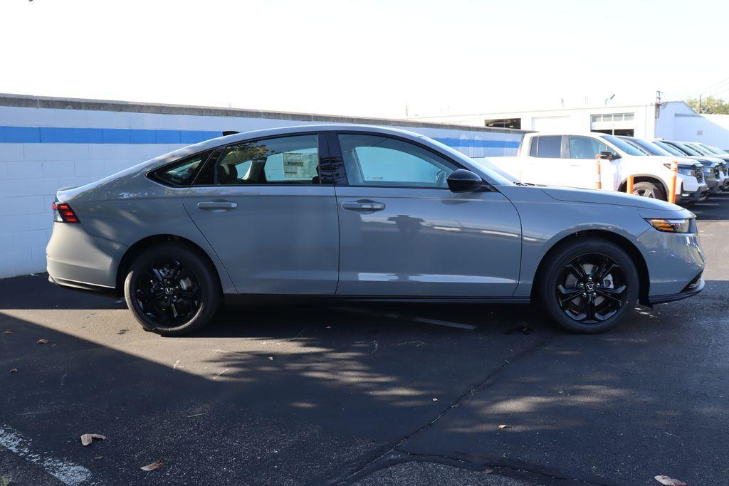 new 2025 Honda Accord car, priced at $31,165