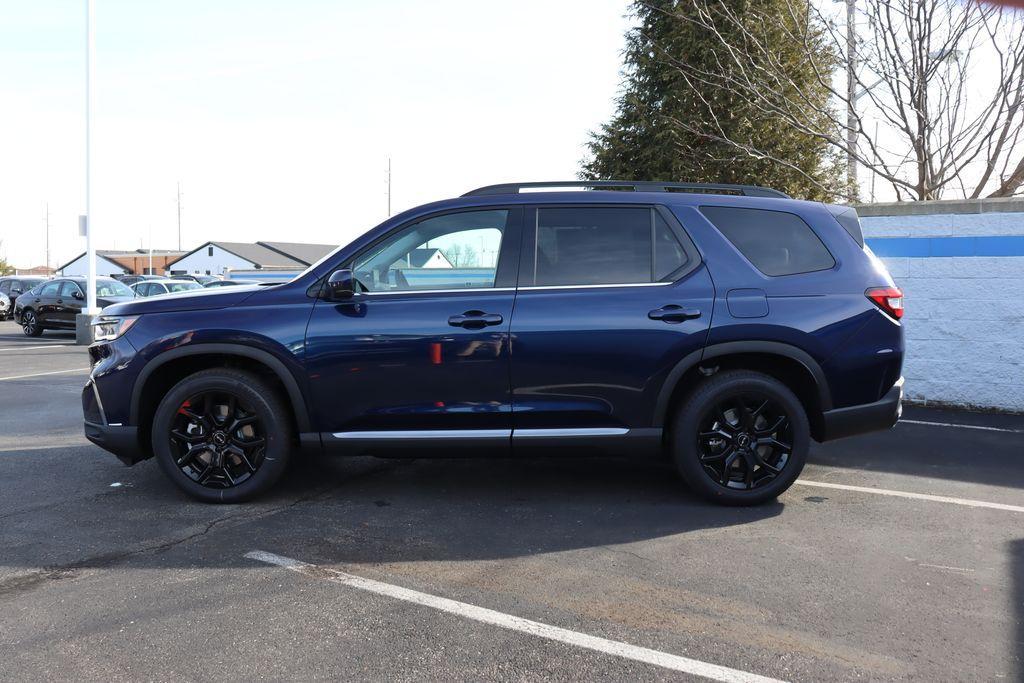 new 2025 Honda Pilot car, priced at $50,950