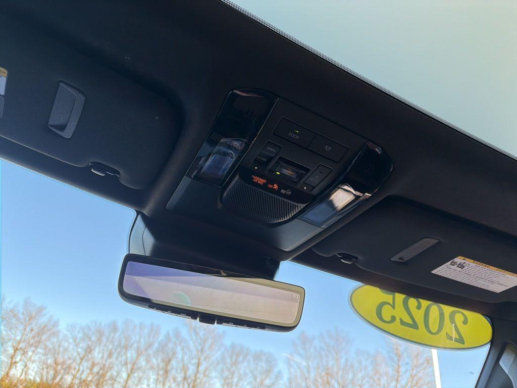 used 2025 Lexus GX 550 car, priced at $92,492