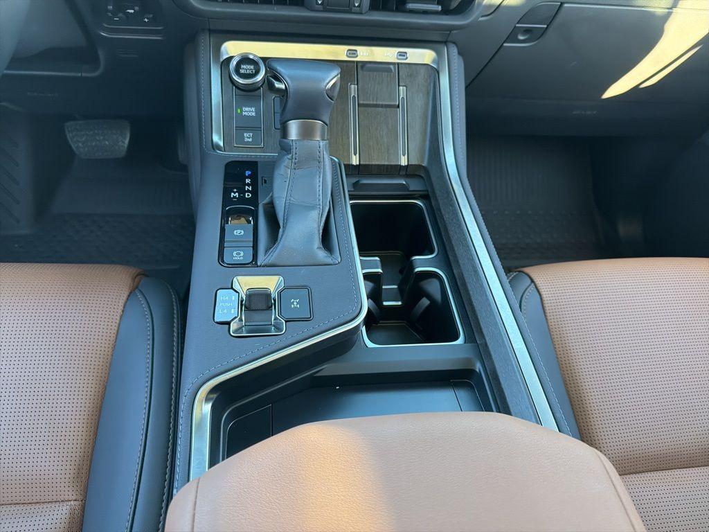 used 2025 Lexus GX 550 car, priced at $92,492