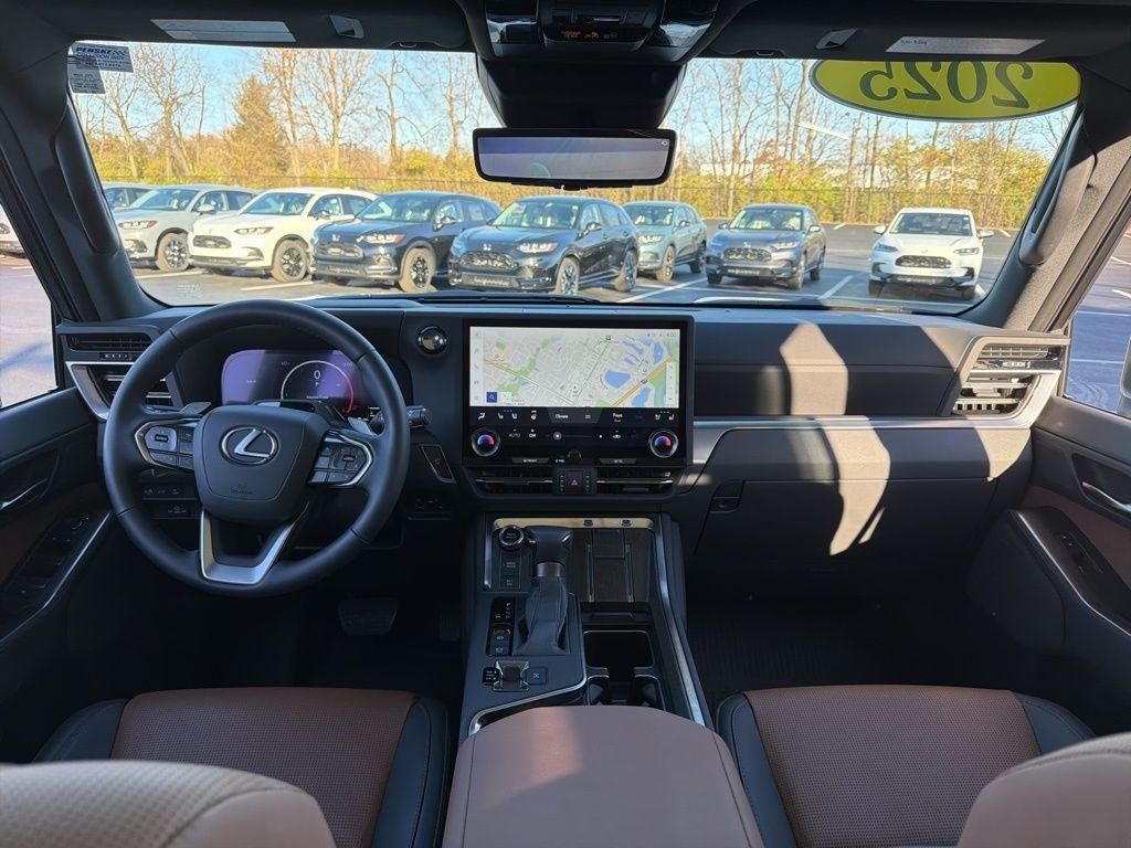 used 2025 Lexus GX 550 car, priced at $92,492