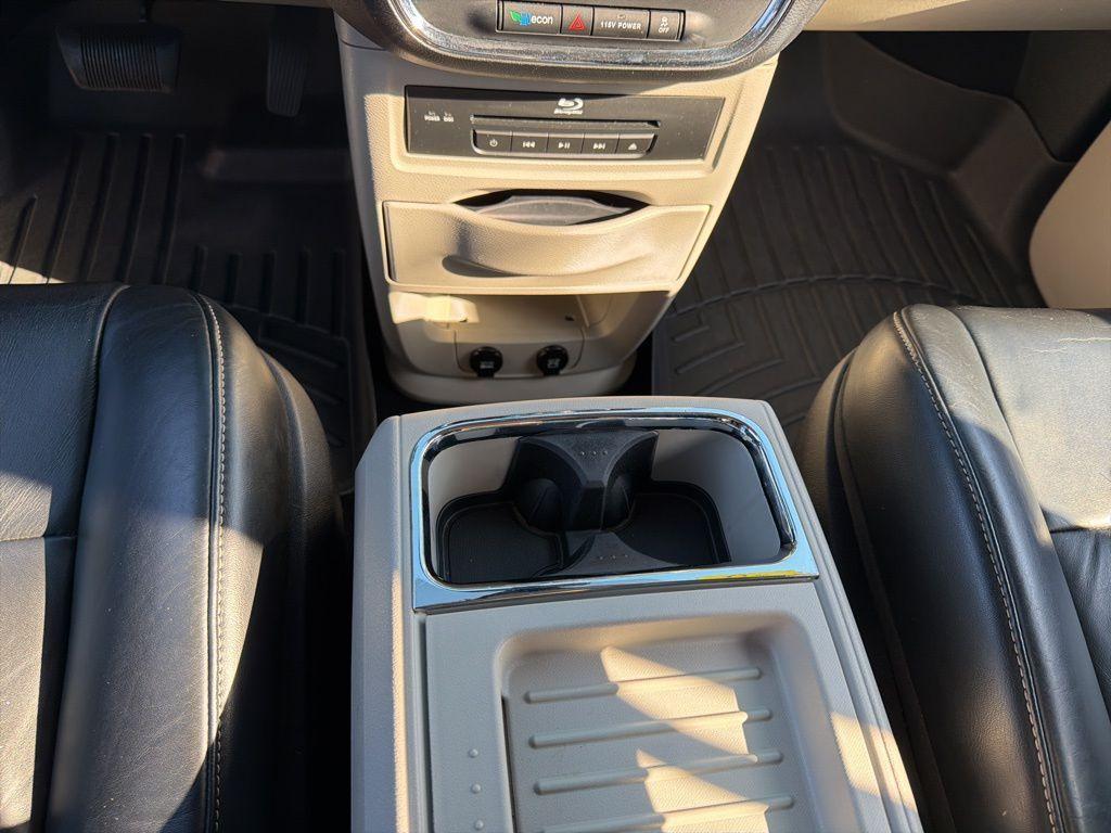 used 2014 Chrysler Town & Country car, priced at $12,492