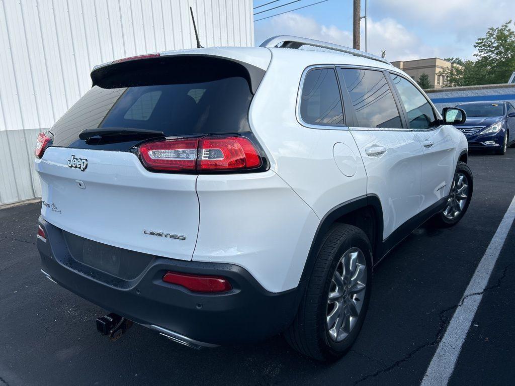 used 2016 Jeep Cherokee car, priced at $13,491