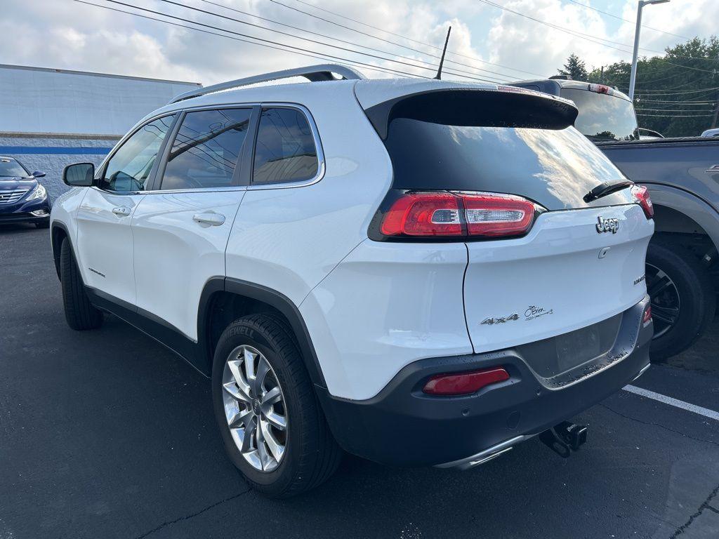 used 2016 Jeep Cherokee car, priced at $13,491