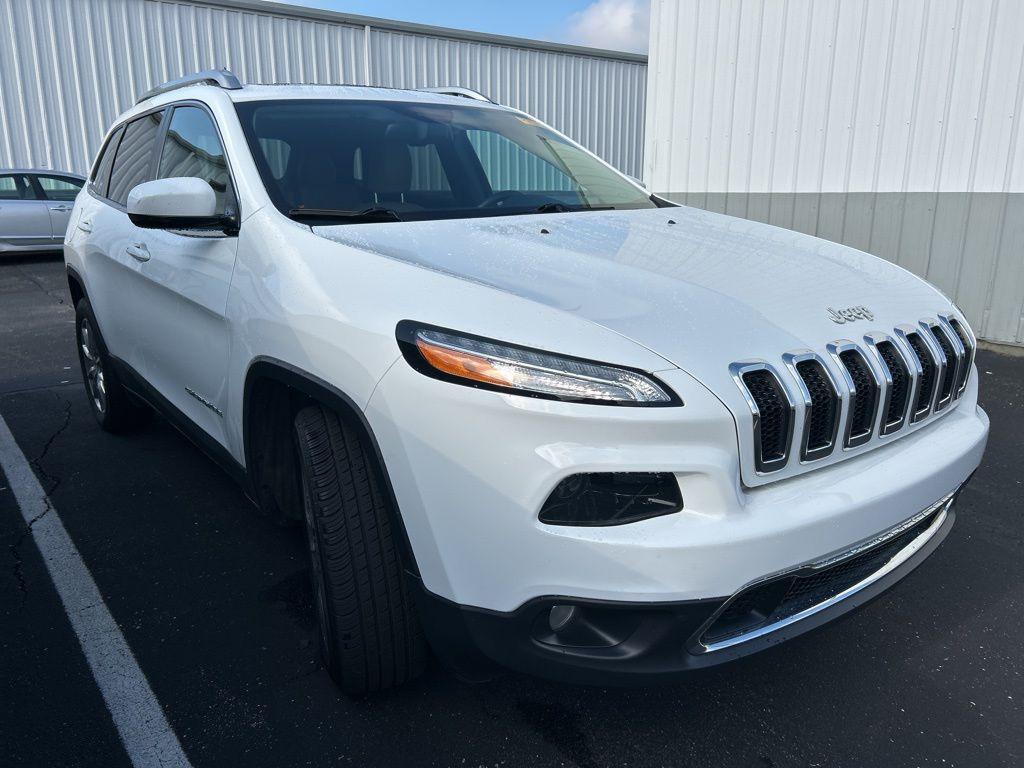 used 2016 Jeep Cherokee car, priced at $13,491