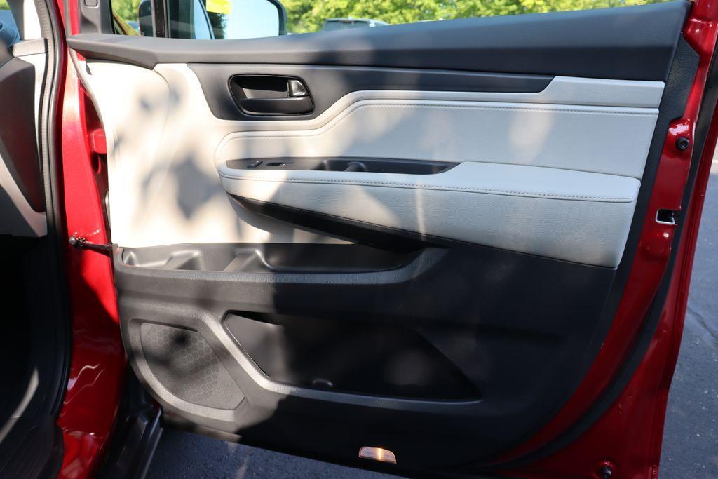 new 2026 Honda Odyssey car, priced at $42,164