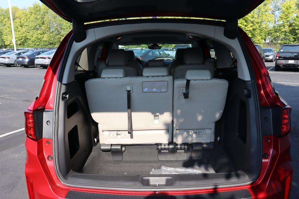 new 2026 Honda Odyssey car, priced at $42,164