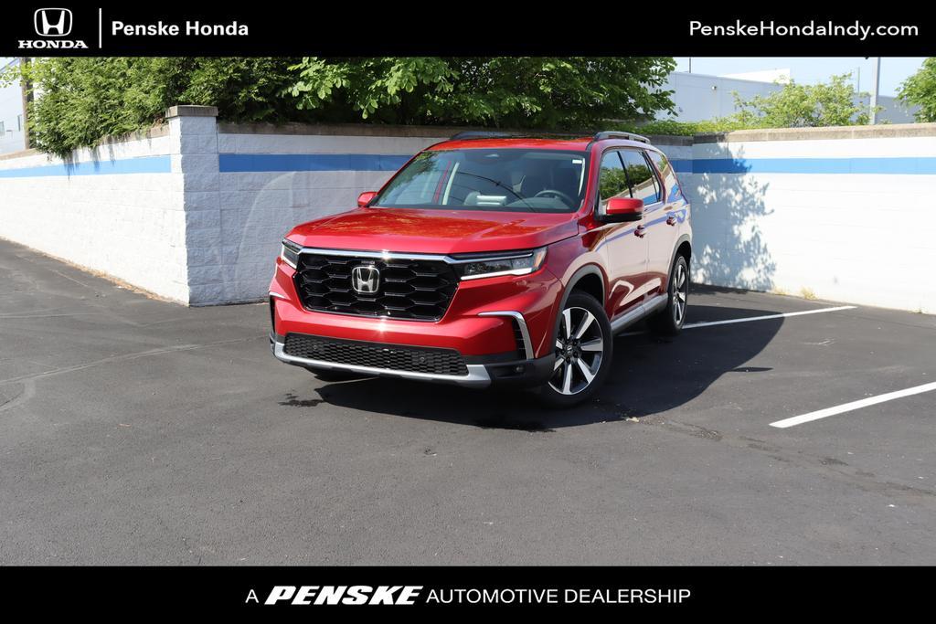 new 2025 Honda Pilot car, priced at $49,150