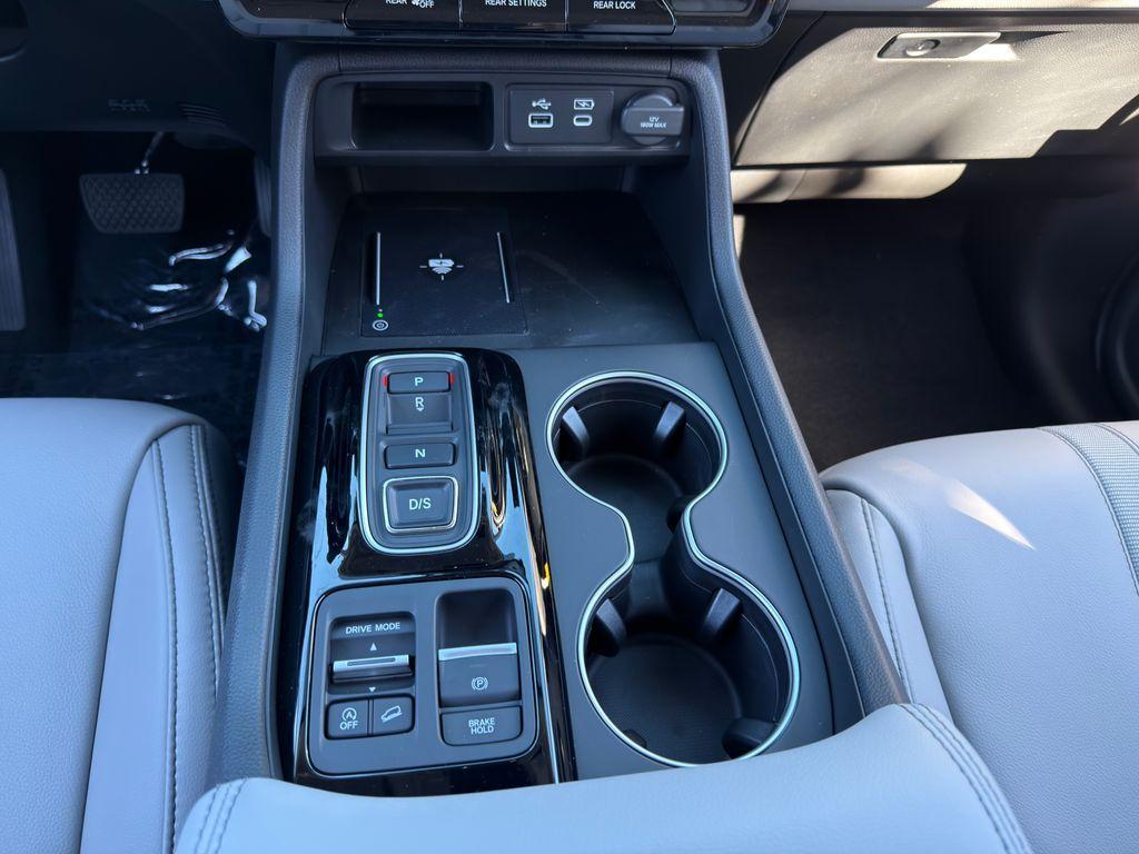 new 2025 Honda Pilot car, priced at $49,266