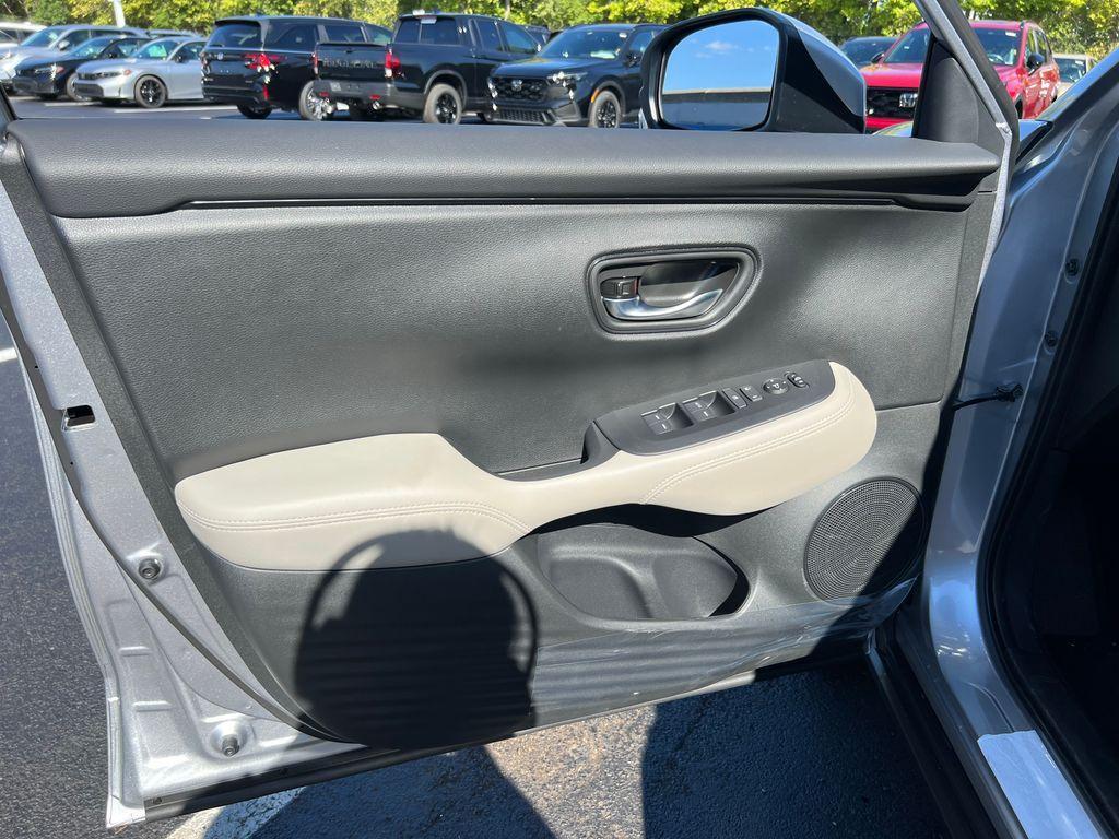 new 2026 Honda HR-V car, priced at $28,087