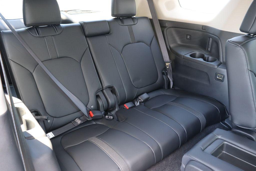 new 2025 Honda Pilot car, priced at $49,050