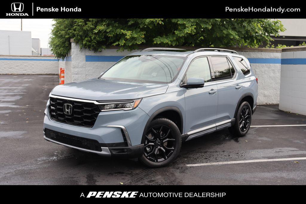 new 2025 Honda Pilot car, priced at $53,715