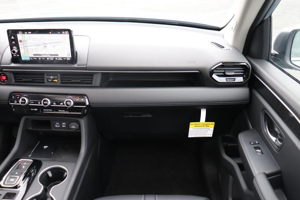 new 2025 Honda Pilot car, priced at $53,390
