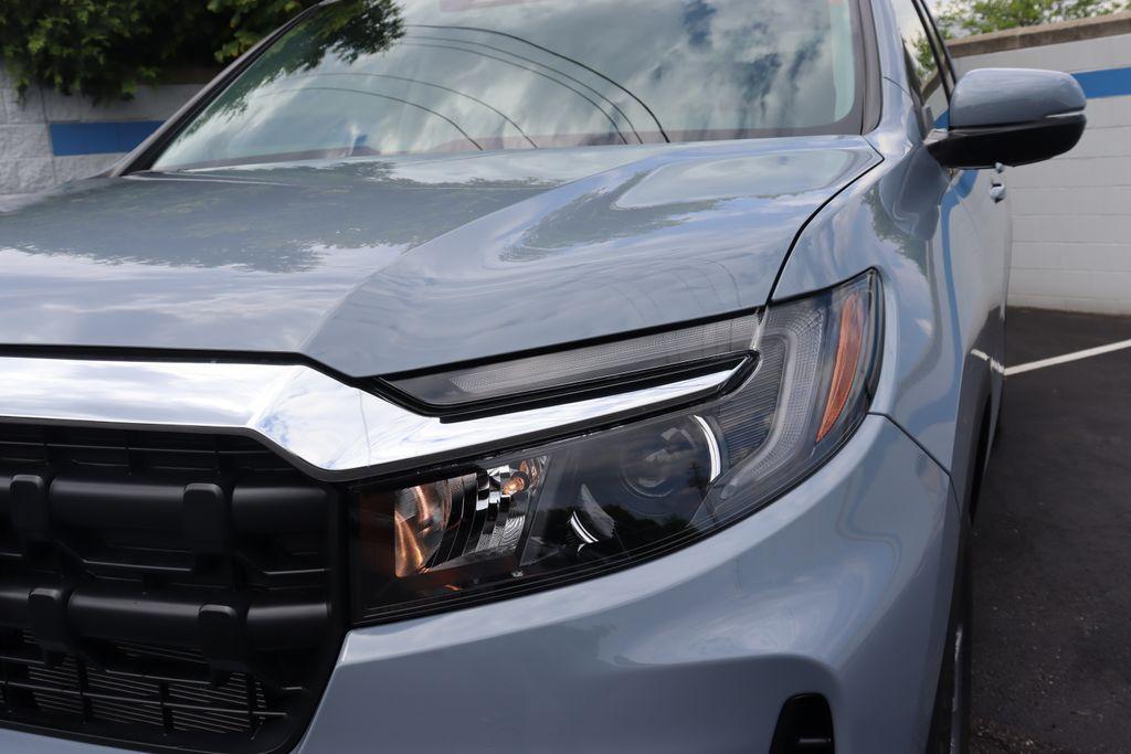 new 2025 Honda Ridgeline car, priced at $42,468