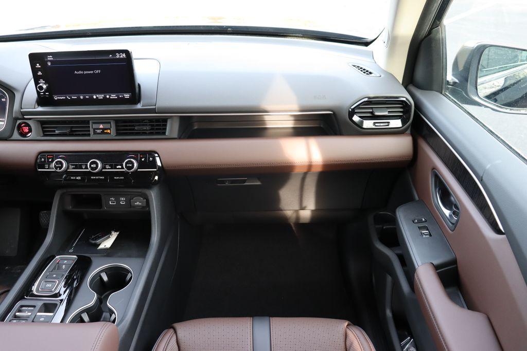 new 2025 Honda Pilot car, priced at $53,260