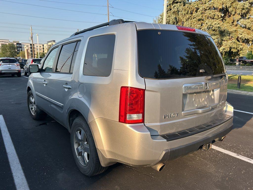 used 2010 Honda Pilot car, priced at $6,991