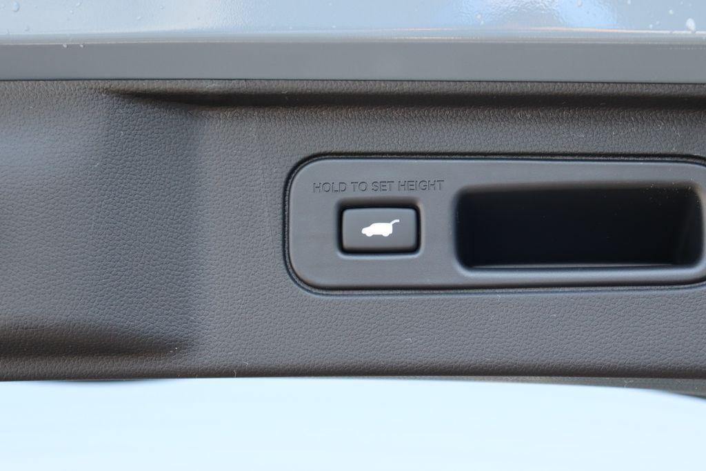 new 2025 Honda Pilot car, priced at $52,127