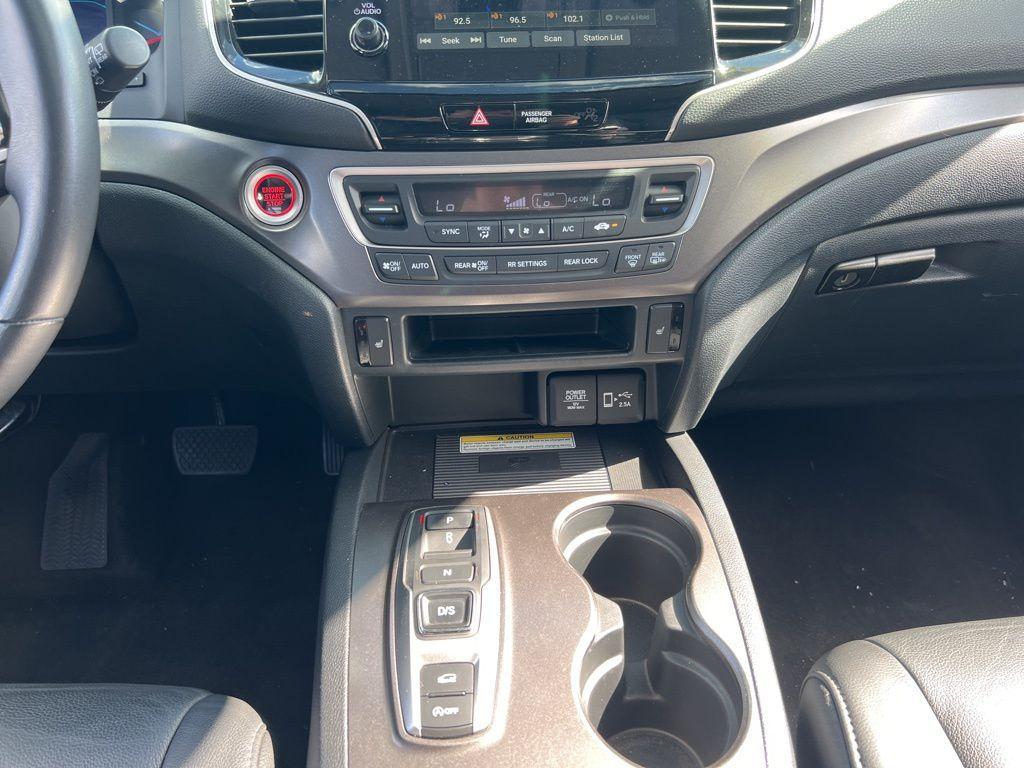 used 2022 Honda Pilot car, priced at $31,494