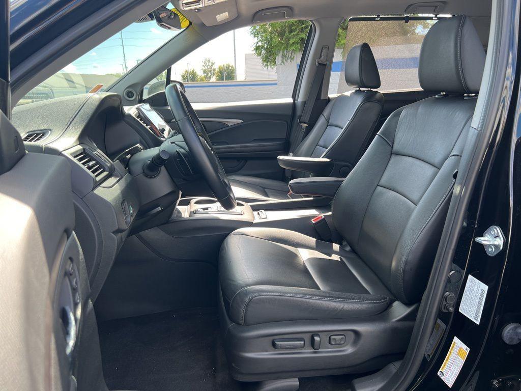used 2022 Honda Pilot car, priced at $31,494