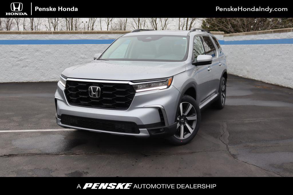 new 2025 Honda Pilot car, priced at $48,995