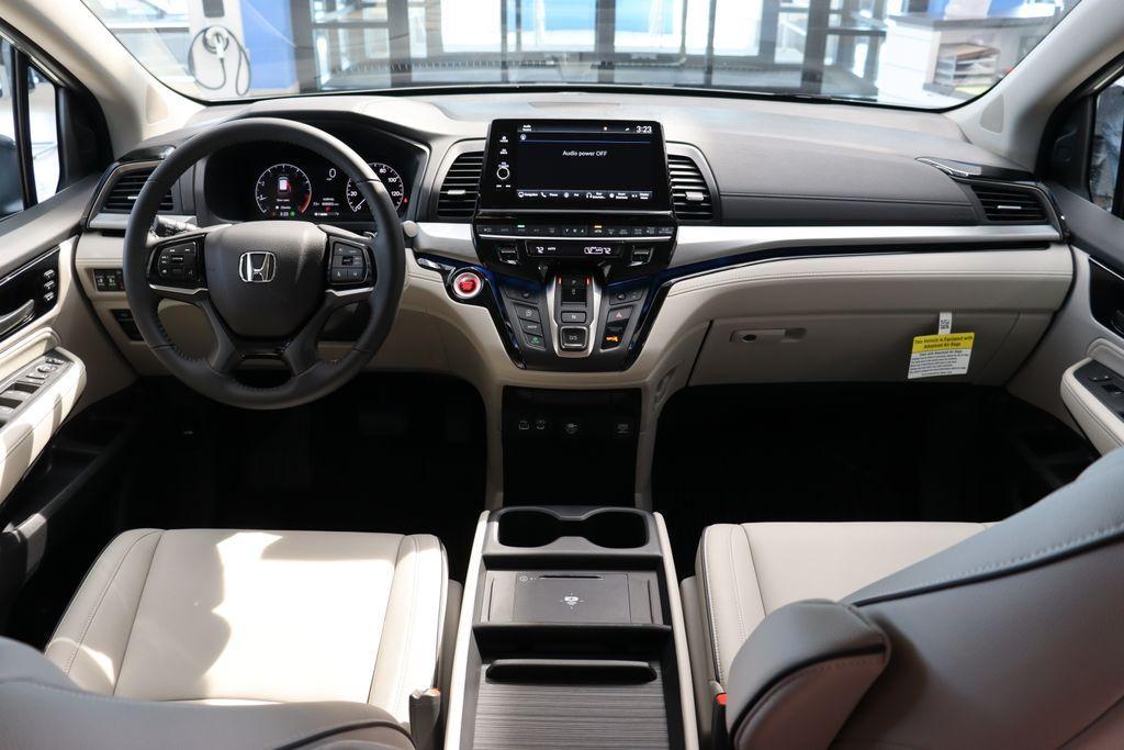 new 2025 Honda Odyssey car, priced at $46,965