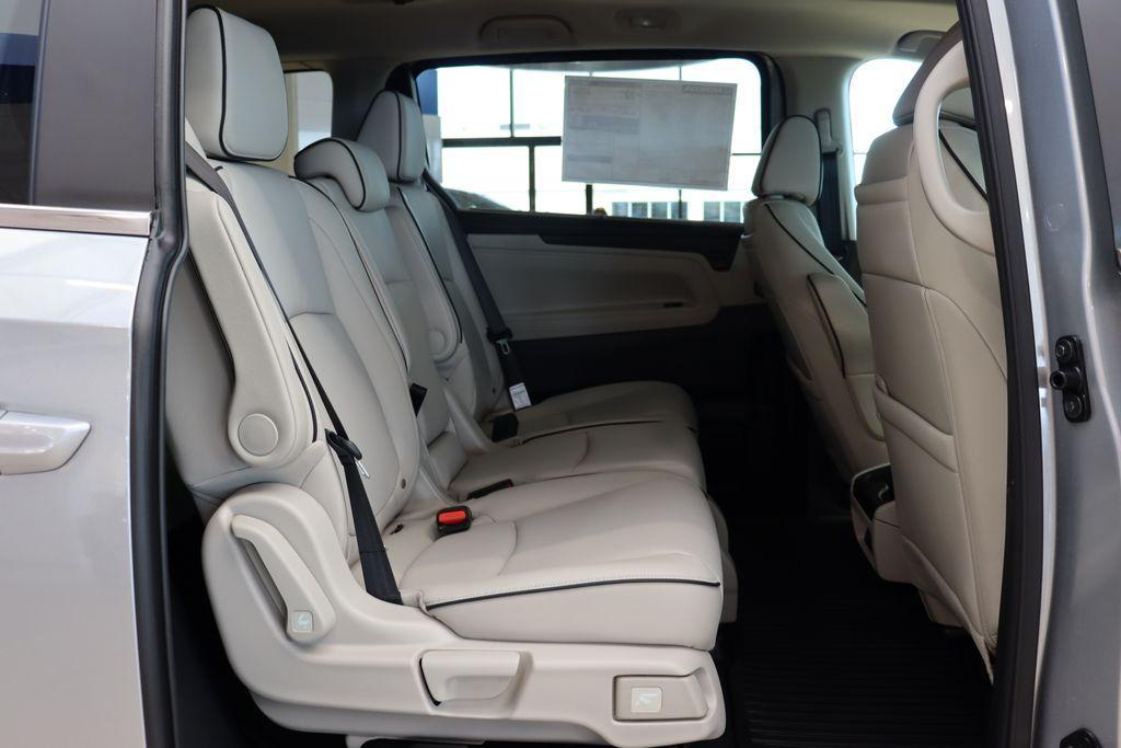 new 2025 Honda Odyssey car, priced at $46,965