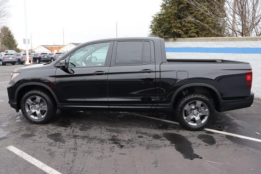 new 2025 Honda Ridgeline car, priced at $44,338